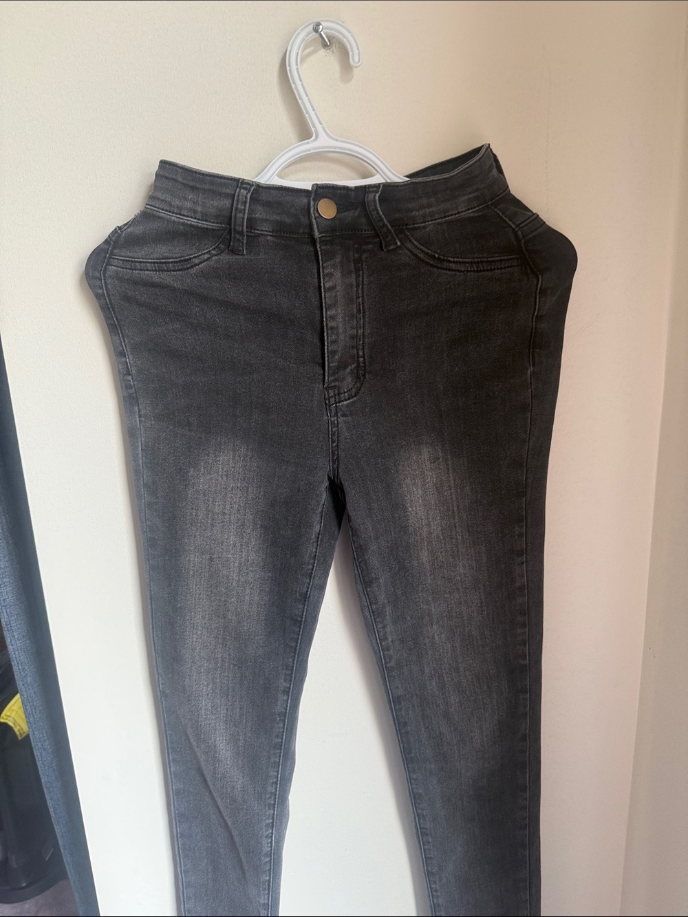 Women's Black Wash Skinny Jeans – Size 27 | Stretch Denim High Rise
